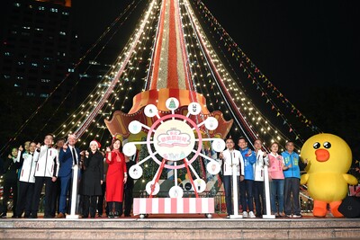 侯友宜希望帶給民眾世界級光雕秀和原汁原味的德國耶誕市集體驗。