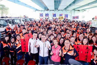 侯友宜今（26）日前往慰勞板橋區清潔隊員。