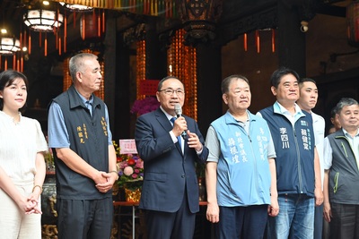 侯友宜表示，慈祐宮是新北市重要市定古蹟，市府會全力協助古蹟修復，守護新莊老街人文風貌。