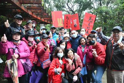 大年初三步道走春參拜祈福