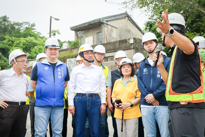 侯友宜視察長福橋改建工程進度
