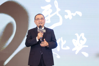 侯友宜讚揚所有得獎者是新北之光、我們的國寶。