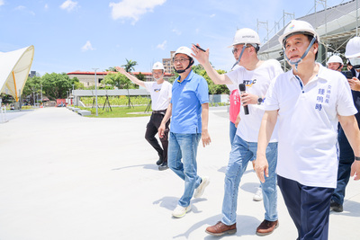 溪北公園地下停車場工程總經費達7億3,028萬元，提供280格汽車位、50格機車位。
