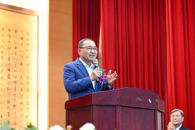 感謝寺方無私奉獻於公益，盼將「道」的智慧融入生活，讓社會更和諧、進步。