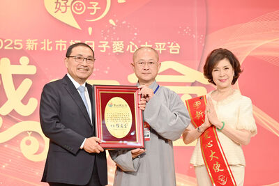 侯友宜感恩所有的愛心讓社會更祥和、城市建設更美好。