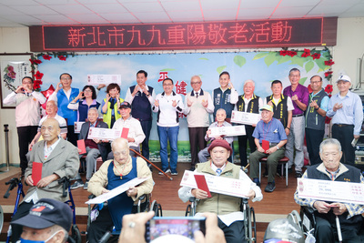 侯友宜祝福長輩們生活開心健康快樂、佳節愉快