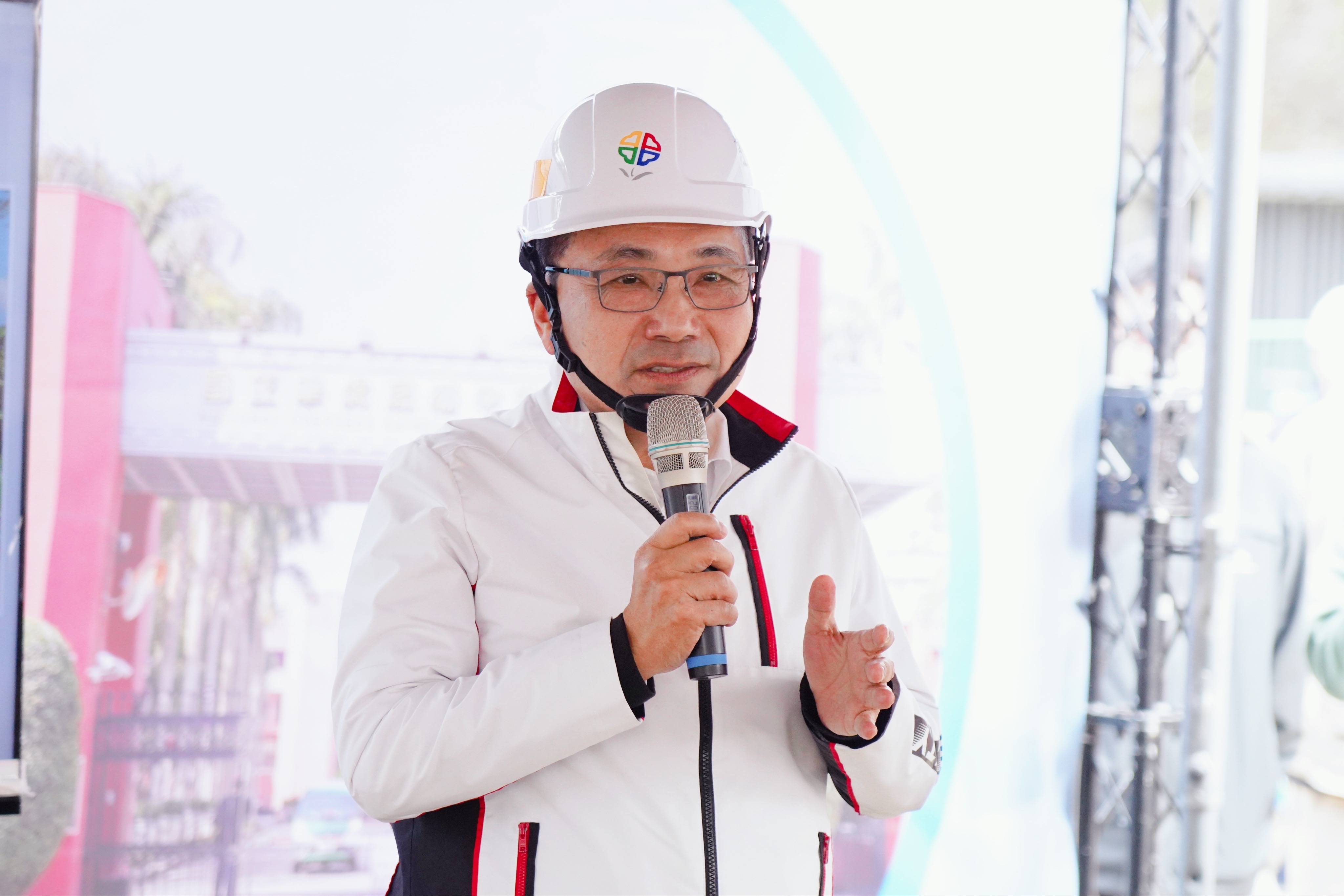  國立華僑高中透水保水工程視察