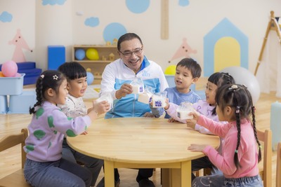 市府整合跨局處資源，推出幸福卡與兒童卡加值回饋，且另有「鮮奶幸福週」專屬活動，相關資訊將公告於「鮮奶幸福週」網站。