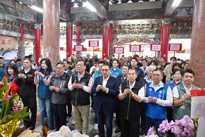 侯友宜感謝廟方保留傳統儀軌，傳承先烈奉獻精神護佑地方。