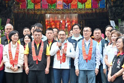 恭祝天上聖母聖誕千秋，侯友宜祈願市政順利推進。