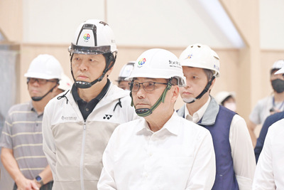 侯友宜市長今日視察第二行政中心施工進度，朱惕之副市長陪同導引說明。