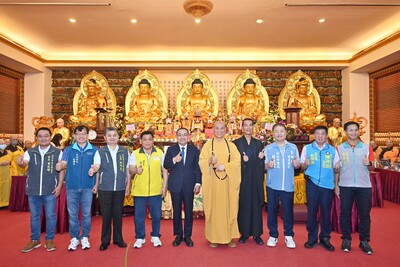 法會中除設有贊普桌、普盒、消災祿位及超薦牌位外，希望藉由各方諸佛菩薩、法師頌經持咒佛力加持，超渡孤魂亡靈及十方法界眾生能往生淨土。