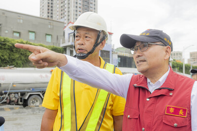 市長視察搶災情形