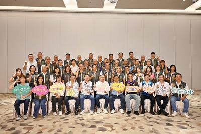 侯友宜與淡水區里長面對面交流，了解地方建設推動情形。