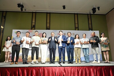 侯友宜表示，市府透過「新北嚴選」挖掘好產品，將在地文化融入其中，讓更多人認識新北、選購在地好產品。