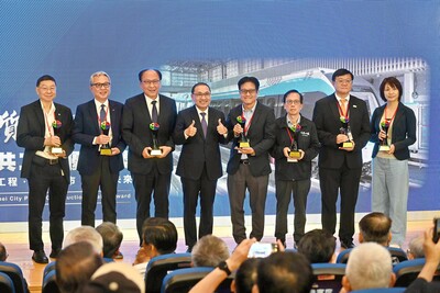  侯友宜頒獎感謝「工程人」用專業打造幸福城市