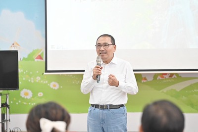 透過行動治理深入基層、一步一腳印落實基礎建設，市府將與地方持續攜手協力
