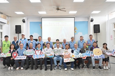 侯市長與石門三芝區里長於行動治理座談會上大合照。