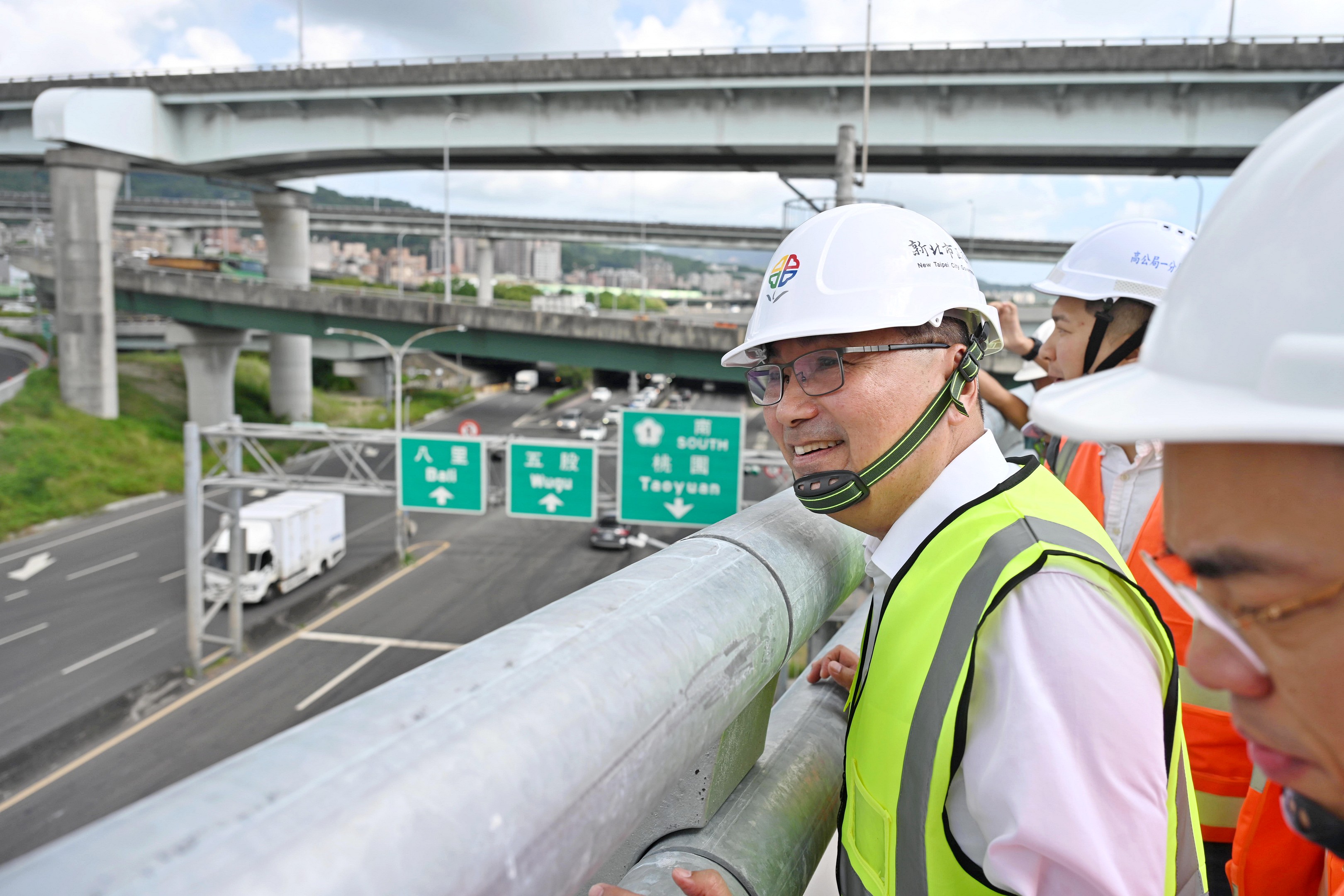 視察國道1號五股、林口交流道交通改善工程