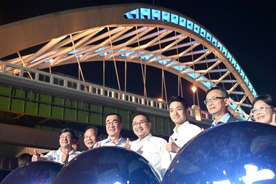 川端橋啟用後可成為民眾步行、欣賞新店溪景致的休憩場域。