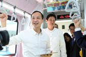 新北公車全球首創預約下車服務，朱市長親自搭乘體驗